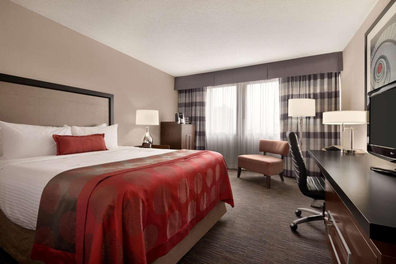 Ramada Plaza By Wyndham Regina Downtown Ξενοδοχείο Εξωτερικό φωτογραφία