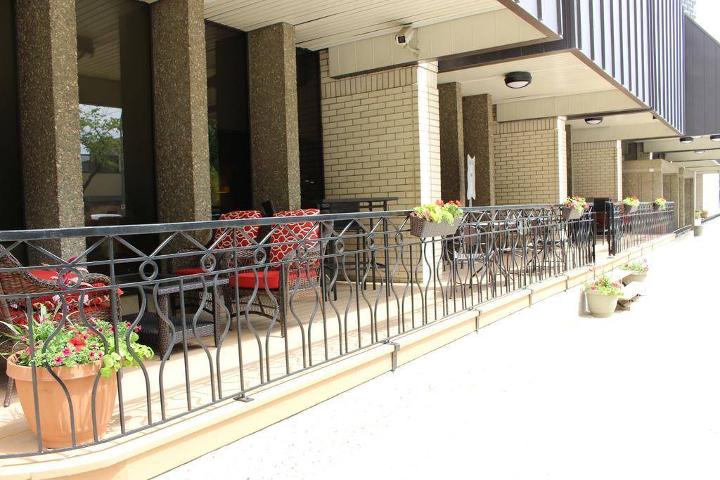 Ramada Plaza By Wyndham Regina Downtown Ξενοδοχείο Εξωτερικό φωτογραφία
